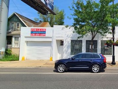8,700 SF AUTO / GARAGE FREESTANDING BUILDING OPPORTUNITY | CHICAGO - 2414 W Irving Park Rd, Chicago, IL 60618