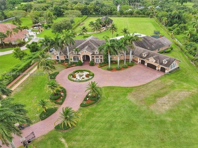 Luxury Villa for sale in Southwest Ranches, Florida