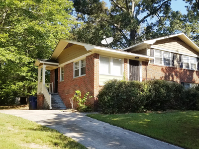 395 Dartmouth Drive, Atlanta, GA 30331 - House for Rent