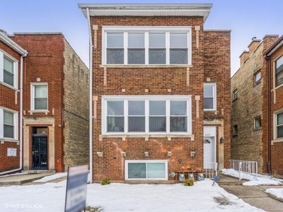 Flat For Rent In Forest Park, Illinois
