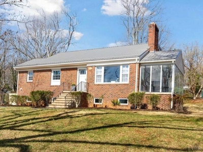 Home For Sale In Altavista, Virginia