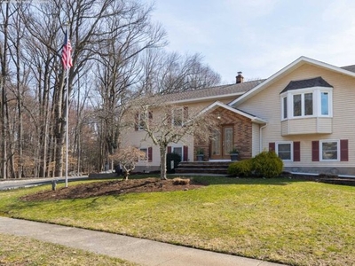Home For Sale In Fairfield, New Jersey