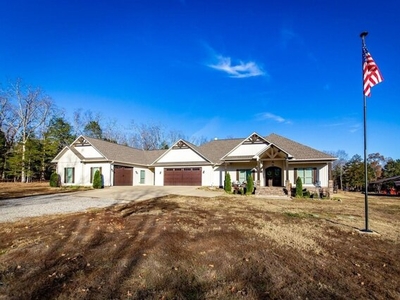 Home For Sale In Greenbrier, Arkansas