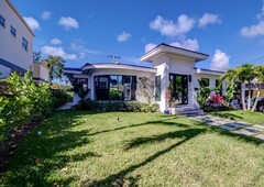 4 bedroom luxury Detached House for sale in Miami Beach, United States