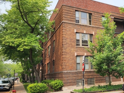 5344 S Woodlawn Ave #1, Chicago, IL 60615