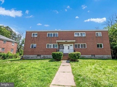 2 bedroom, Baltimore MD 21215