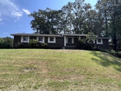 Home For Sale In Plantersville, Mississippi