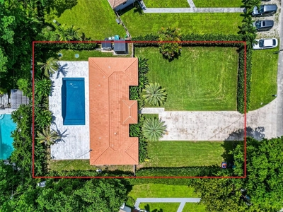 Luxury Villa for sale in Biscayne Park, Florida