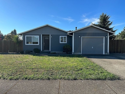 1118 29th Ave, Sweet Home, OR 97386