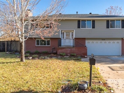 Home For Sale In Littleton, Colorado