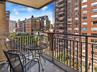 201 West 70th Street 8C, New York, NY, 10023 | Nest Seekers
