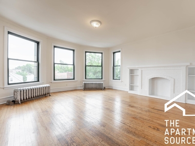 2338 North Spaulding Ave., Chicago, IL 60647 - Apartment for Rent