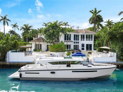 11 room luxury Villa for sale in 2700 Sunset Dr, Miami Beach, Miami-Dade, Florida
