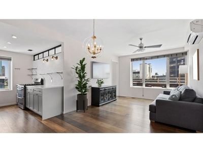 2 bedroom luxury Flat for sale in Queensbridge Houses, United States