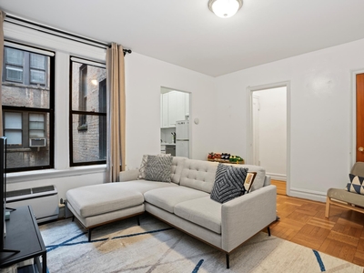 221 East 76th Street 3C, New York, NY, 10021 | Nest Seekers