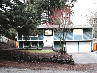 4 bedroom luxury Detached House for sale in Lakewood, Washington