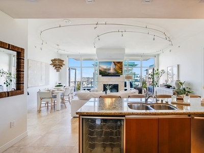 Luxury Apartment for sale in San Diego, California