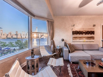 Luxury Flat for sale in West New York, United States