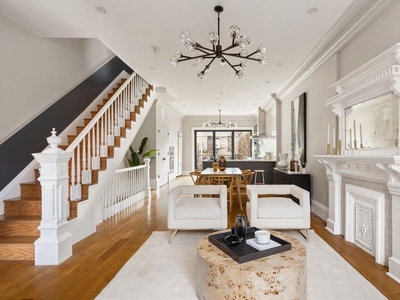 5 bedroom luxury Townhouse for sale in Bedford-Stuyvesant, Brooklyn, New York