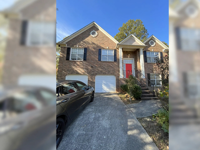 1650 Versailles Drive, Atlanta, GA 30331 - House for Rent