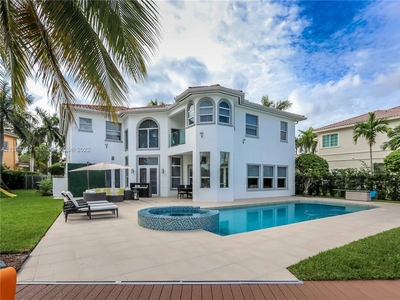 1121 Harbor Ct, Hollywood, FL, 33019 | 6 BR for sale, Residential sales