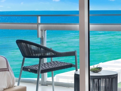 2 bedroom luxury Apartment for sale in Miami Beach, Florida