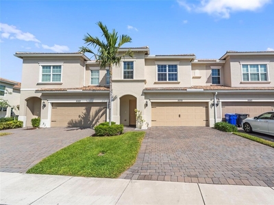 3 bedroom luxury Townhouse for sale in Hollywood, Florida