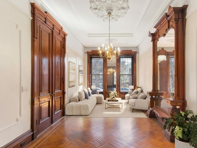 6 bedroom luxury Townhouse for sale in Fort Greene, United States