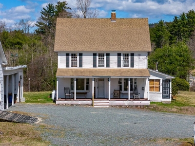 9 room luxury Detached House for sale in Danbury, New Hampshire