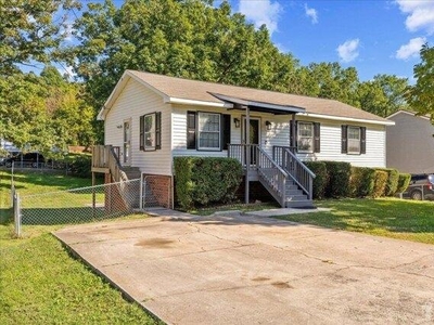 3 bedroom, Burlington NC 27215