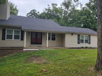 4 bedroom, Manchester MO 63021