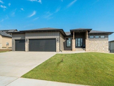 6 bedroom, Sioux Falls SD 57110