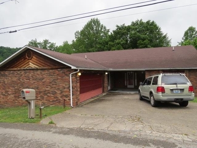 Home For Sale In Hazard, Kentucky