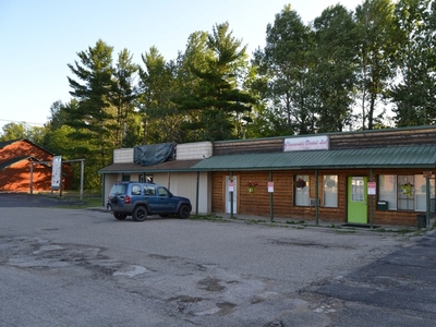 410-412 N 5th St, Roscommon, MI 48653 - Retail for Sale