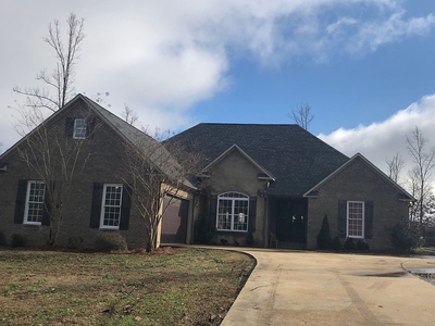 200 Crossridge Cir, Mooreville, MS 38857