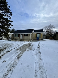 547 S Biltmore Ave, Indianapolis, IN 46241 - House for Rent