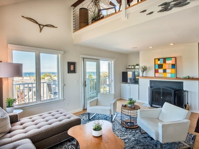 3 bedroom luxury Apartment for sale in Provincetown, Massachusetts