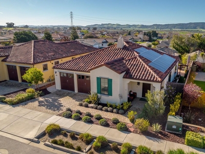 4 bedroom luxury Detached House for sale in San Luis Obispo, California