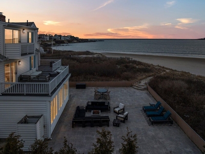 5 bedroom luxury Detached House for sale in Narragansett, Rhode Island