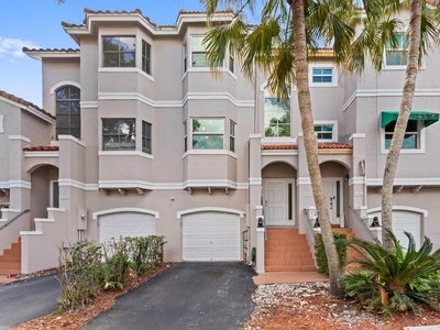 Luxury Townhouse for sale in Sunrise, Florida