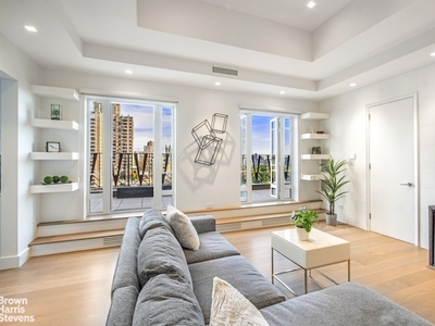 25 Central Park West 20R, New York, NY, 10023 | Nest Seekers