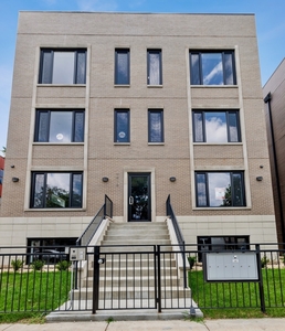 4816 S St. Lawrence Ave #302, Chicago, IL 60615