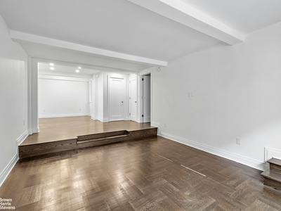 160 East 89th Street 5D, New York, NY, 10128 | Nest Seekers