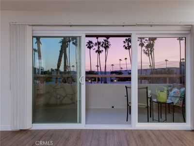 Apartment in Redondo Beach, California