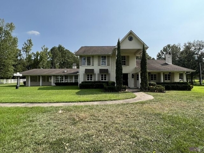 Home For Sale In Baton Rouge, Louisiana
