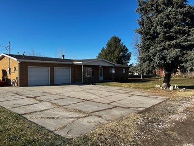 Home For Sale In Hooper, Utah