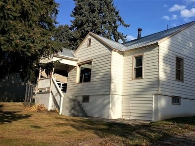 Home For Sale In Hope, Idaho