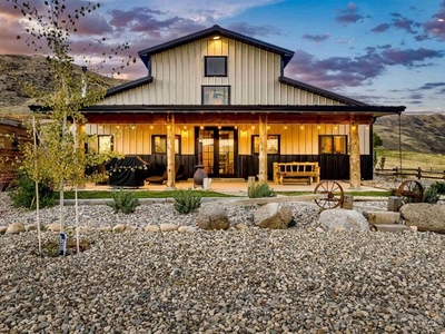 Home For Sale In Horseshoe Bend, Idaho