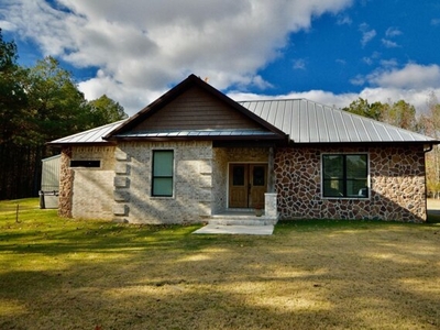 Home For Sale In Lonoke, Arkansas