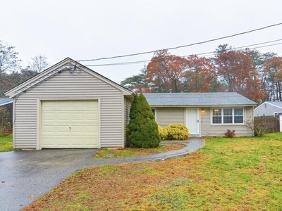 Home For Sale In Middleboro, Massachusetts